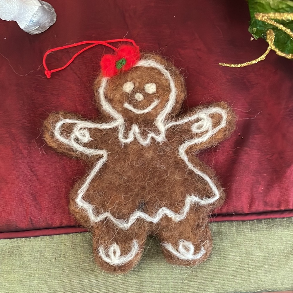 Hand crafted needle felted cinnamon scented air freshener ornaments oil infused - Picture 5 of 9
